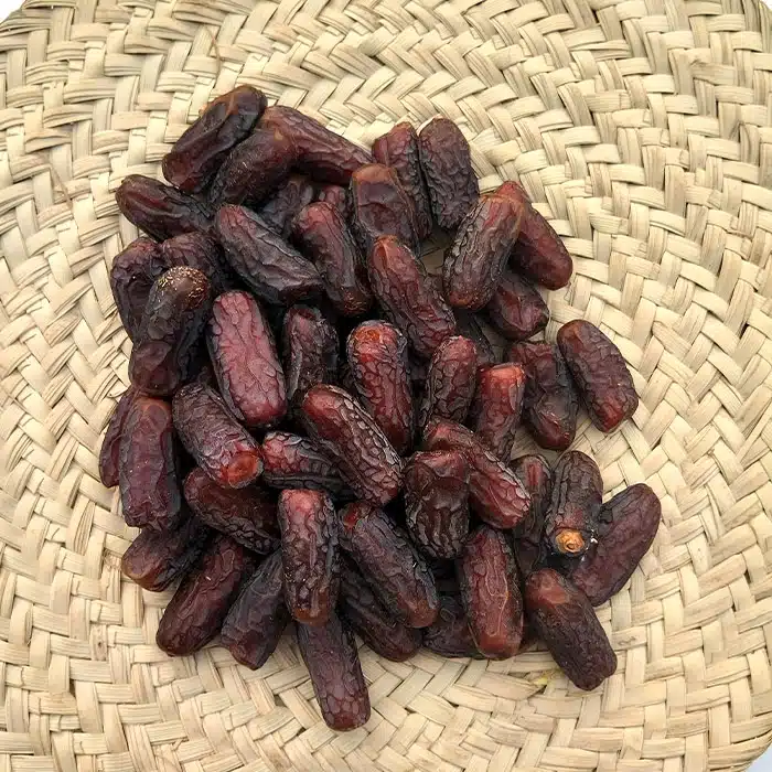 چگونه خرمای باکیفیت را تشخیص دهیم؟ | راهنمای تشخیص خرمای سالم و مرغوب
